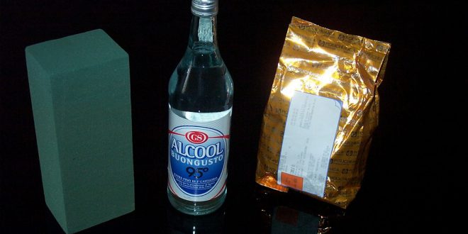 Ingredienti per preparare le tavolette di timolo: alcol, timolo, oasis