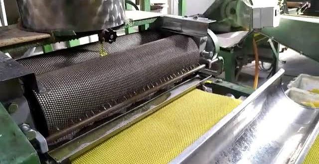 La lavorazione dei fogli cerei